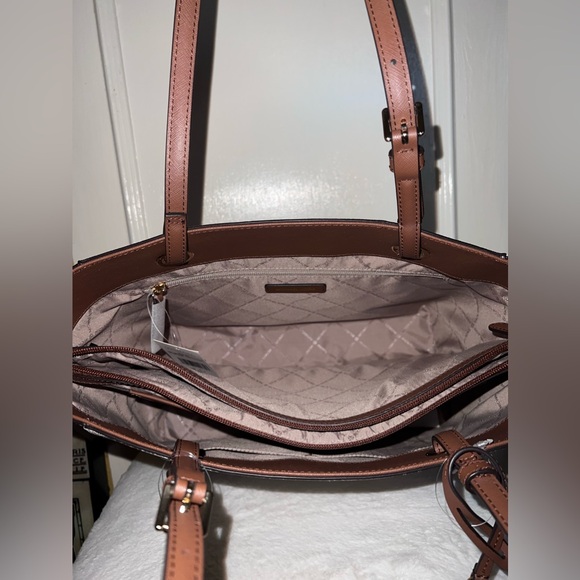 Michael Kors Bags Michael Kors Walsh Tote - Picture 4 of 8